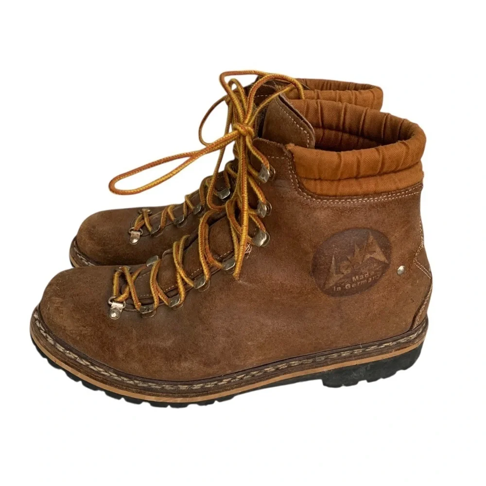 Lowa Brown Leather Hiking Boots Mens 7 Women’s 9